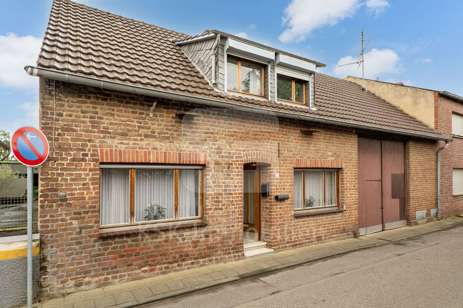 Außenaufnahme Außenaufnahme - Einfamilienhaus in 50181 Bedburg mit 103m² kaufen