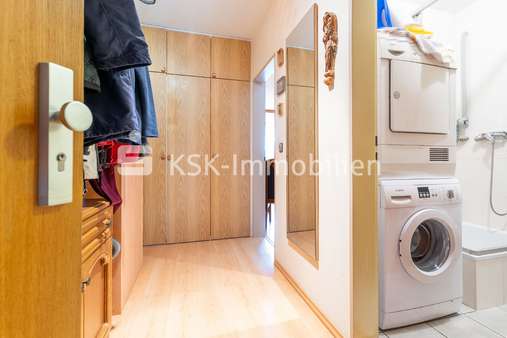 Eingangsbereich Eingangsbereich - Etagenwohnung in 42477 Radevormwald mit 46m² kaufen