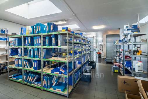 Lagerraum Erdgeschoss - Wohn- / Geschäftshaus in 53840 Troisdorf mit 221m² als Kapitalanlage kaufen