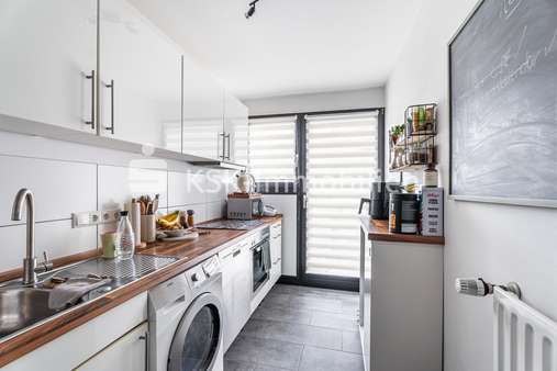 148651 2. Obergeschoss Küche - Mehrfamilienhaus in 50735 Köln mit 351m² als Kapitalanlage kaufen