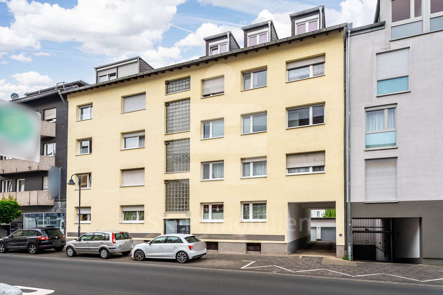 Außenansicht Außenansicht - Dachgeschosswohnung in 53721 Siegburg / Zentrum mit 93m² kaufen