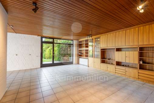 Wohnzimmer - Erdgeschosswohnung in 53332 Bornheim mit 92m² kaufen