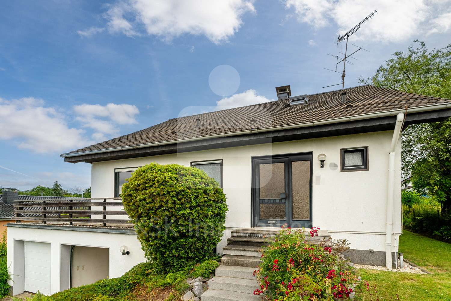148806 Außenansicht 148806 Außenansicht - Einfamilienhaus in 53797 Lohmar / Honrath mit 167m² kaufen