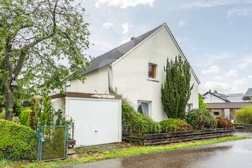 Außenansicht - Einfamilienhaus in 53359 Rheinbach mit 152m² kaufen