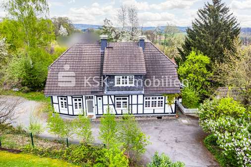 Drohnenaufnahme - Einfamilienhaus in 51597 Morsbach mit 180m² kaufen
