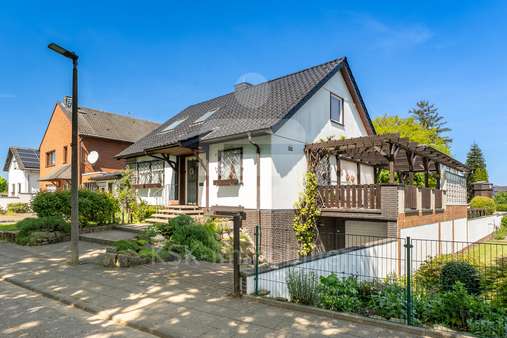 Vorderansicht  - Einfamilienhaus in 50170 Kerpen mit 77m² kaufen