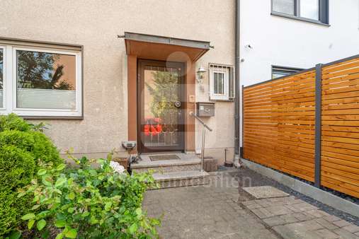 Eingang Eingang - Einfamilienhaus in 50129 Bergheim mit 110m² kaufen
