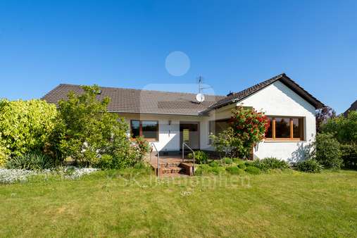 Rückansicht - Bungalow in 53332 Bornheim mit 119m² kaufen