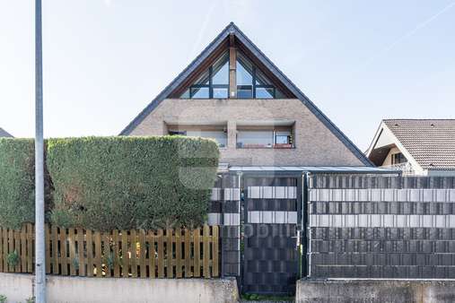 Außenaufnahme Außenaufnahme - Dachgeschosswohnung in 50189 Elsdorf mit 63m² kaufen