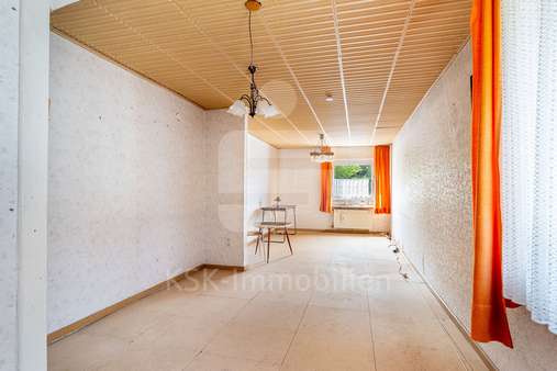 Wohn Esszimmer Erdgeschoss - Doppelhaushälfte in 51429 Bergisch Gladbach / Lückerath mit 60m² kaufen