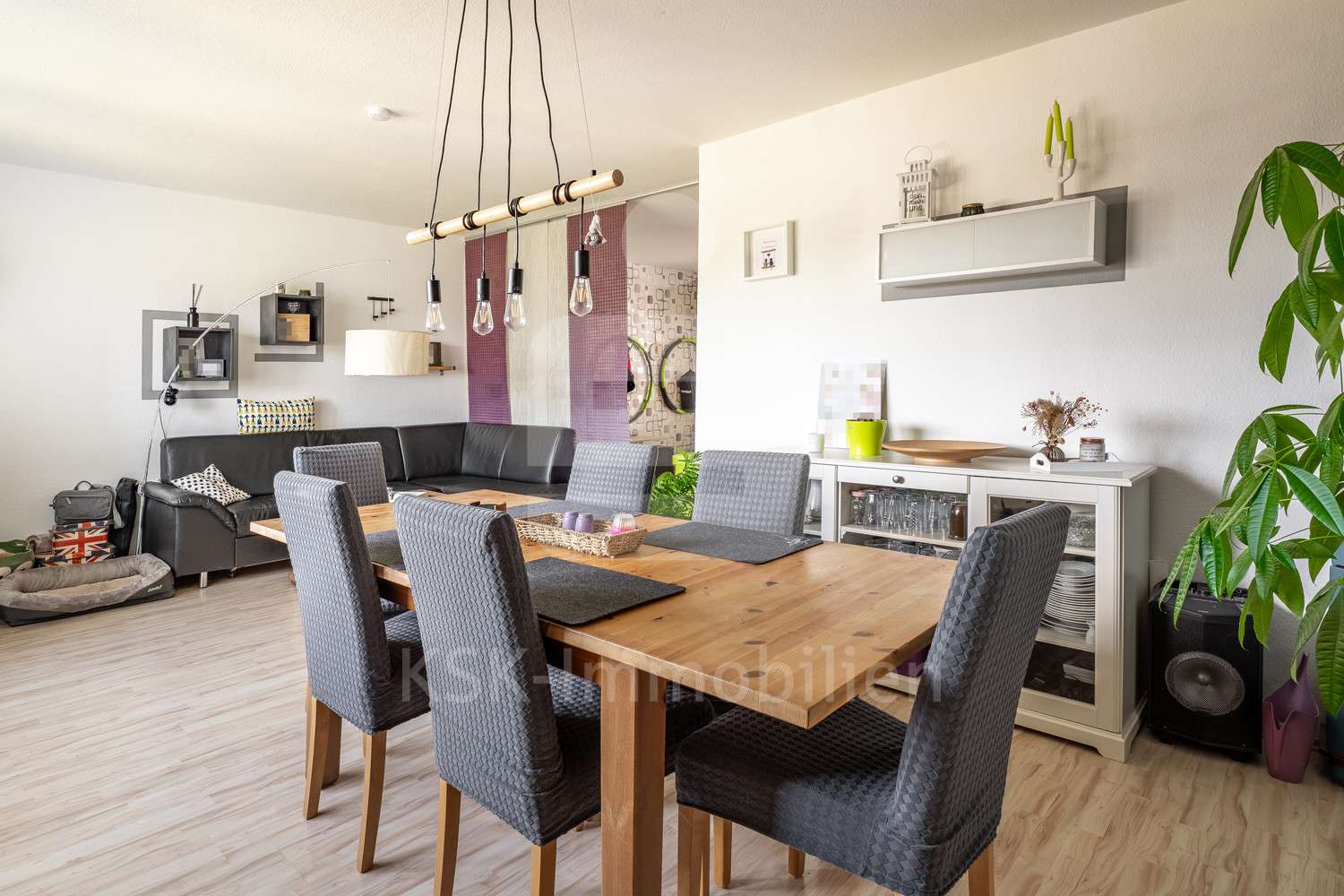 Wohnbereich Wohnbereich - Etagenwohnung in 50170 Kerpen mit 105m² kaufen