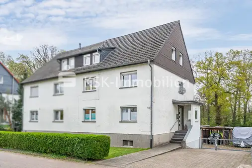 Immobilie mit vielfältiger Nutzung in ruhiger Seitenstraße.