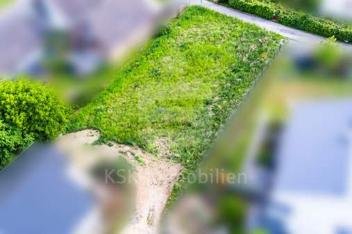 Drohnenaufnahme - Grundstück in 51545 Waldbröl mit 890m² kaufen