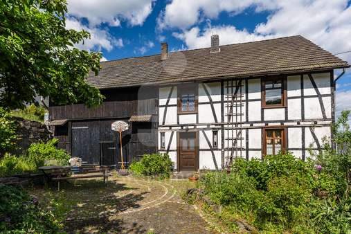 Außenaufnahme Außenaufnahme - Einfamilienhaus in 51580 Reichshof mit 176m² kaufen