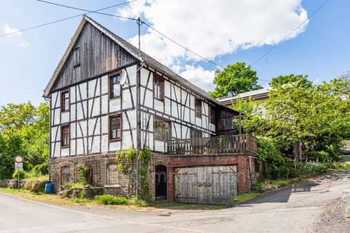 Außenaufnahme Außenaufnahme - Einfamilienhaus in 51580 Reichshof mit 176m² kaufen