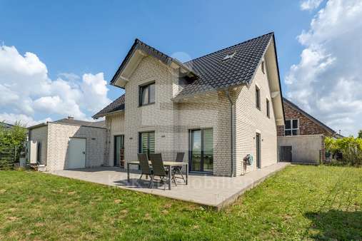 Außenansicht Außenansicht - Einfamilienhaus in 50170 Kerpen mit 171m² kaufen