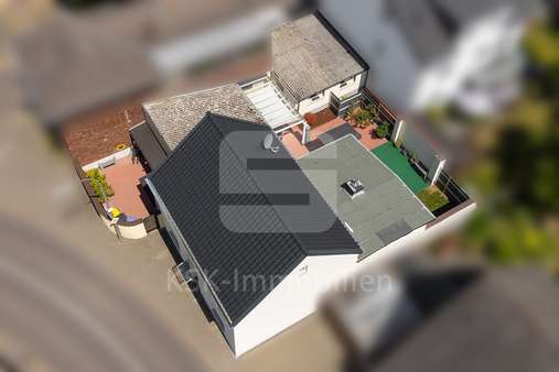 Drohnenaufnahme - Einfamilienhaus in 50374 Erftstadt / Dirmerzheim mit 168m² kaufen
