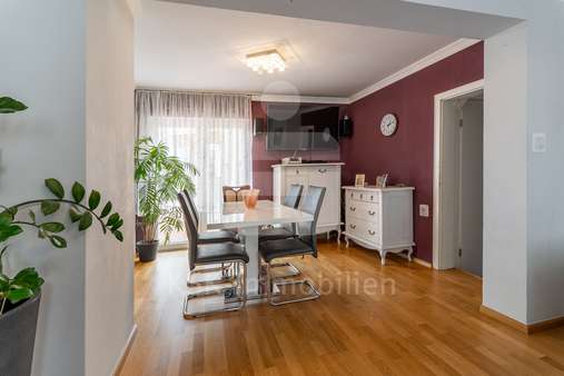 Wohn- und Esszimmer - Einfamilienhaus in 50374 Erftstadt / Dirmerzheim mit 168m² kaufen