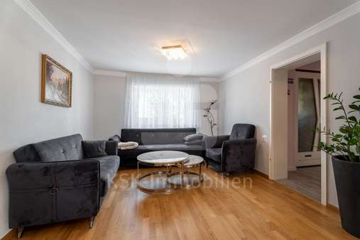 Wohn- und Esszimmer - Einfamilienhaus in 50374 Erftstadt / Dirmerzheim mit 168m² kaufen