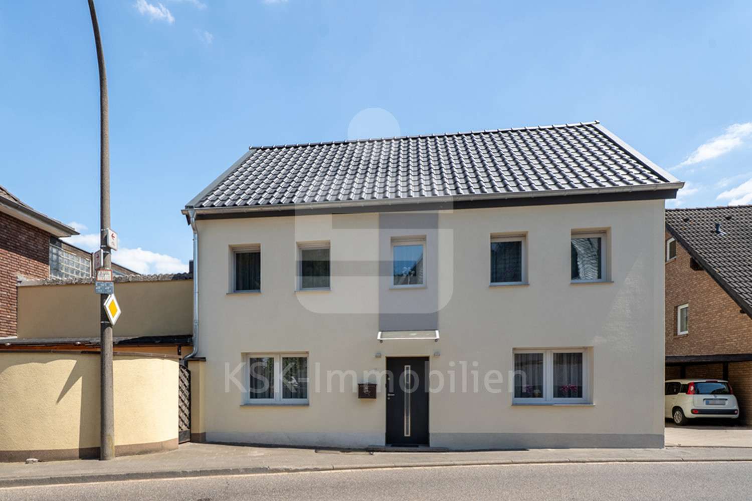 Außenansicht  - Einfamilienhaus in 50374 Erftstadt / Dirmerzheim mit 168m² kaufen
