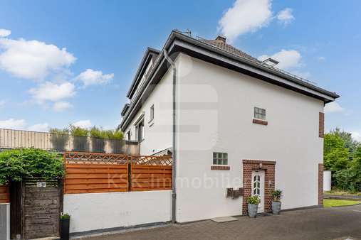 Außenansicht  - Mehrfamilienhaus in 50374 Erftstadt / Liblar mit 243m² kaufen