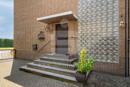Eingang - Einfamilienhaus in 50129 Bergheim mit 173m² kaufen