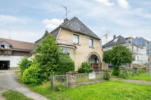 Außenansicht Außenansicht - Einfamilienhaus in 51789 Lindlar mit 94m² kaufen