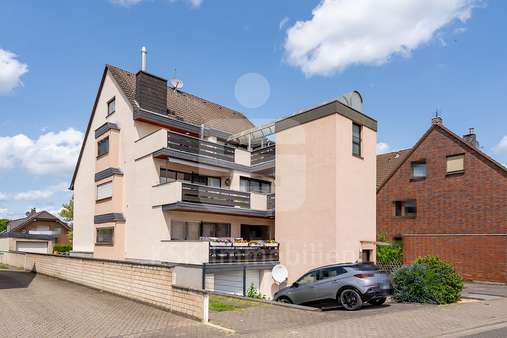 Außenansicht Außenansicht - Etagenwohnung in 50171 Kerpen mit 136m² kaufen