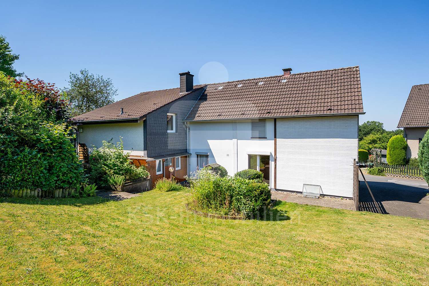 Außenansicht - Einfamilienhaus in 51519 Odenthal mit 130m² kaufen