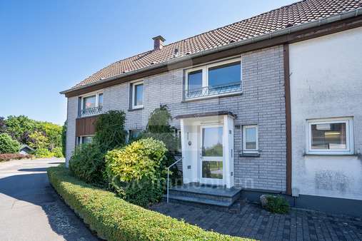 Außenansicht - Einfamilienhaus in 51519 Odenthal mit 130m² kaufen