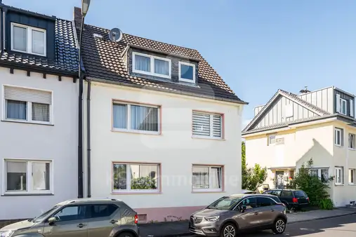 Modernisiertes Dreifamilienhaus in Troisdorf-Mitte!