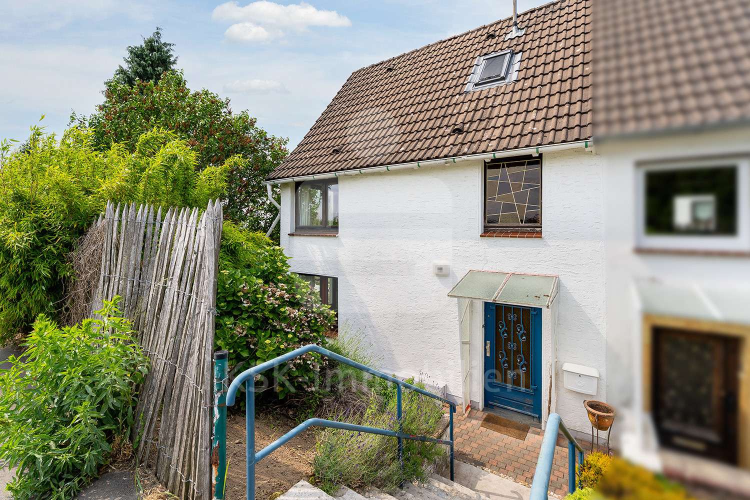 Außenansicht Außenansicht - Doppelhaushälfte in 42799 Leichlingen mit 110m² kaufen