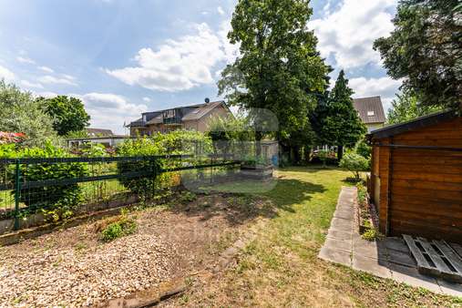 Garten  - Mehrfamilienhaus in 51107 Köln / Ostheim mit 280m² kaufen