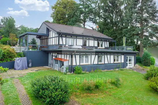 Rückzugsort im Grünen – Idyllisches Wohnen im Ferienhaus nähe Lingesetalsperre!