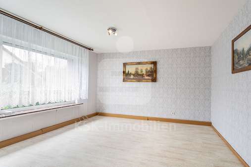 Wohnzimmer Erdgeschoss Wohnzimmer Erdgeschoss - Einfamilienhaus in 51647 Gummersbach mit 208m² kaufen