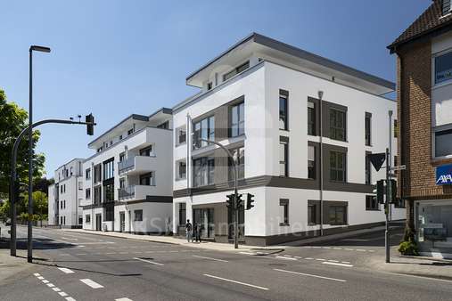 Straßenansicht Straßenansicht - Etagenwohnung in 53783 Eitorf mit 110m² kaufen
