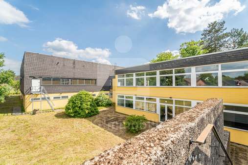 Rückansicht - Bürofläche in 53783 Eitorf mit 0m² als Kapitalanlage kaufen