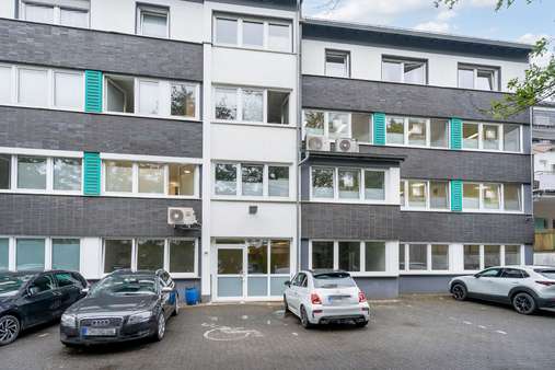 Außenansicht - Praxisfläche in 51688 Wipperfürth mit 146m² kaufen
