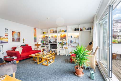Wohnzimmer - Etagenwohnung in 42499 Hückeswagen mit 118m² kaufen