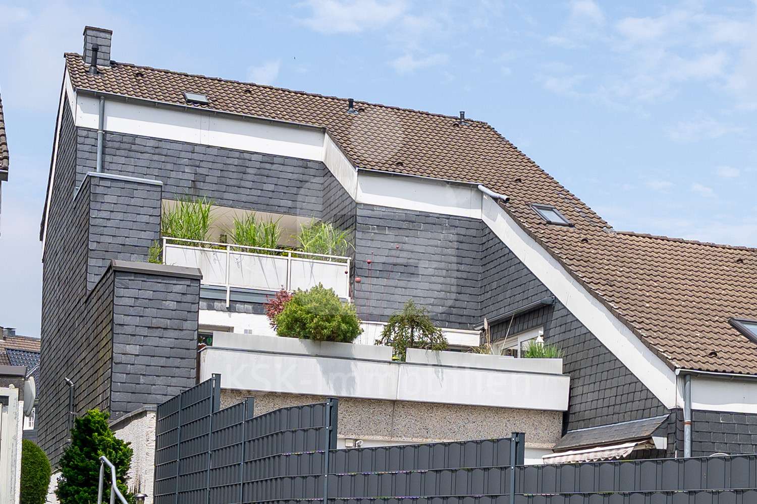 Außenansicht - Etagenwohnung in 42499 Hückeswagen mit 118m² kaufen