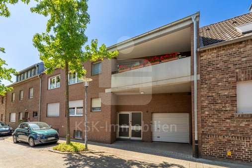 Außenaufnahme - Mehrfamilienhaus in 50189 Elsdorf mit 216m² kaufen