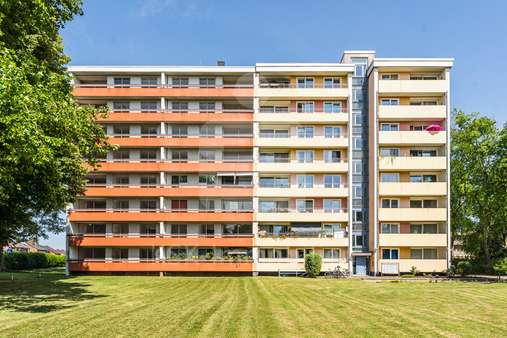 Rückansicht  - Etagenwohnung in 50181 Bedburg mit 59m² kaufen