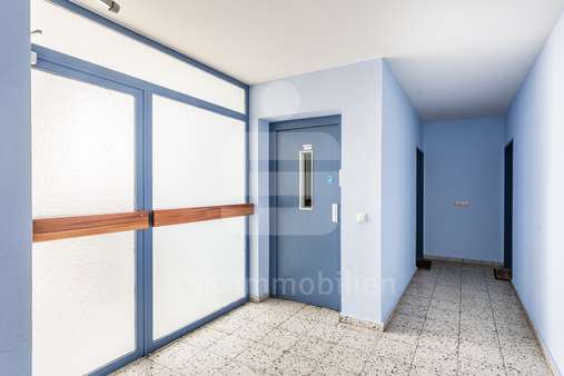 Treppenhaus - Etagenwohnung in 50181 Bedburg mit 59m² kaufen