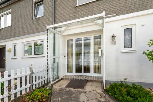 Eingang - Reihenendhaus in 50374 Erftstadt / Lechenich mit 99m² kaufen