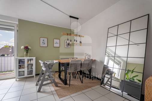 Wohn- und Esszimmer - Etagenwohnung in 50374 Erftstadt / Liblar mit 65m² kaufen