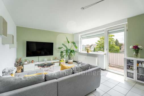 Wohn- und Esszimmer - Etagenwohnung in 50374 Erftstadt / Liblar mit 65m² kaufen