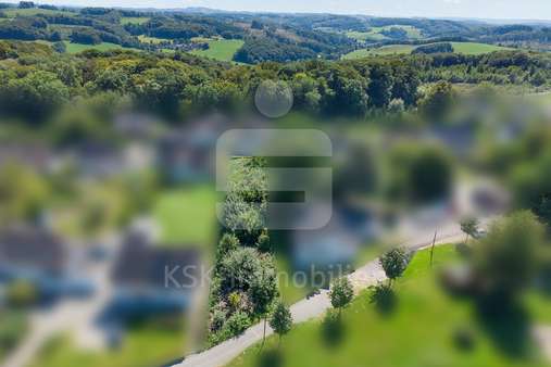 Drohnenansicht - Grundstück in 51688 Wipperfürth mit 1049m² kaufen