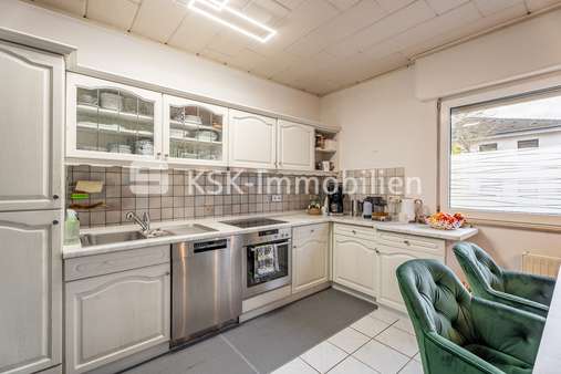 Erdgeschoss Küche Erdgeschoss Küche - Erdgeschosswohnung in 50321 Brühl mit 0m² kaufen