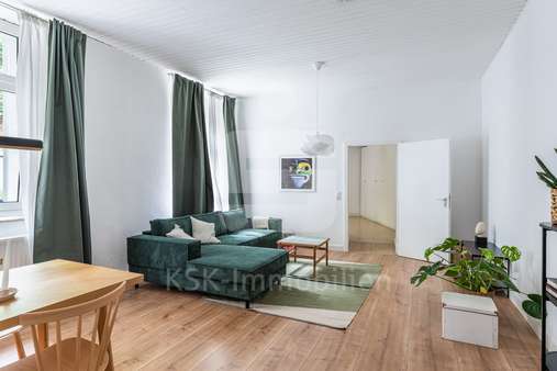 Wohnzimmer  - Erdgeschosswohnung in 50677 Köln / Neustadt-Süd mit 71m² kaufen