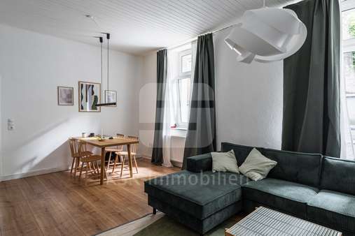 Wohnzimmer Bild  - Erdgeschosswohnung in 50677 Köln / Neustadt-Süd mit 71m² kaufen